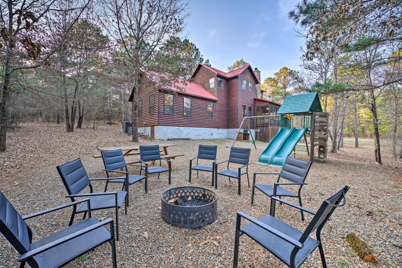 Broken Bow Cabin With Deck, Hot Tub And Fire Pit! エクステリア 写真