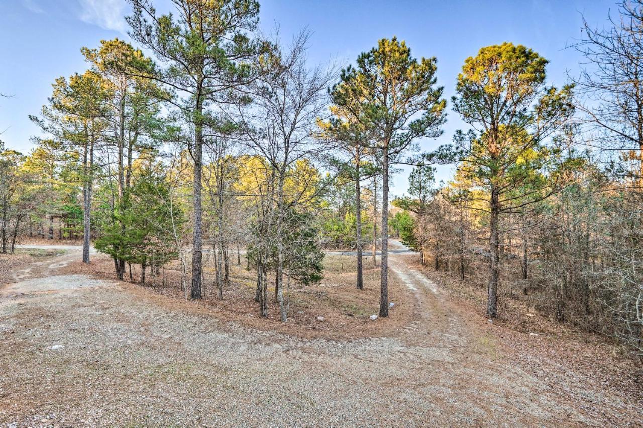 Broken Bow Cabin With Deck, Hot Tub And Fire Pit! エクステリア 写真